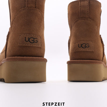 UGG-5877