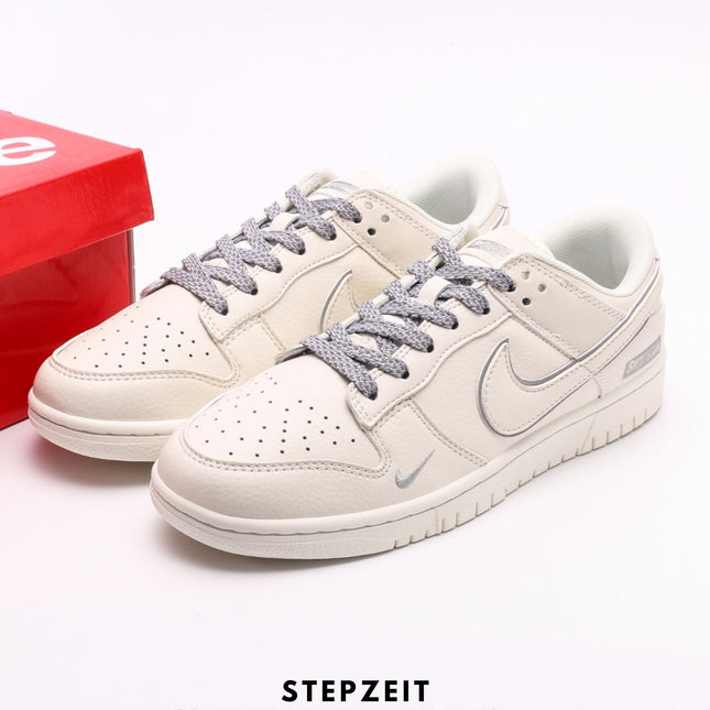 Nike SB Dunk Low Supreme