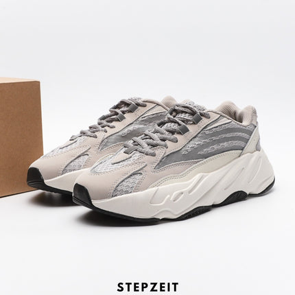 Yeezy Boost 700 V2